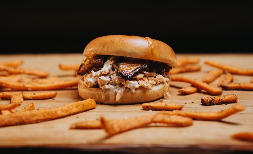 Two Brothers Smoked Meats tweet media