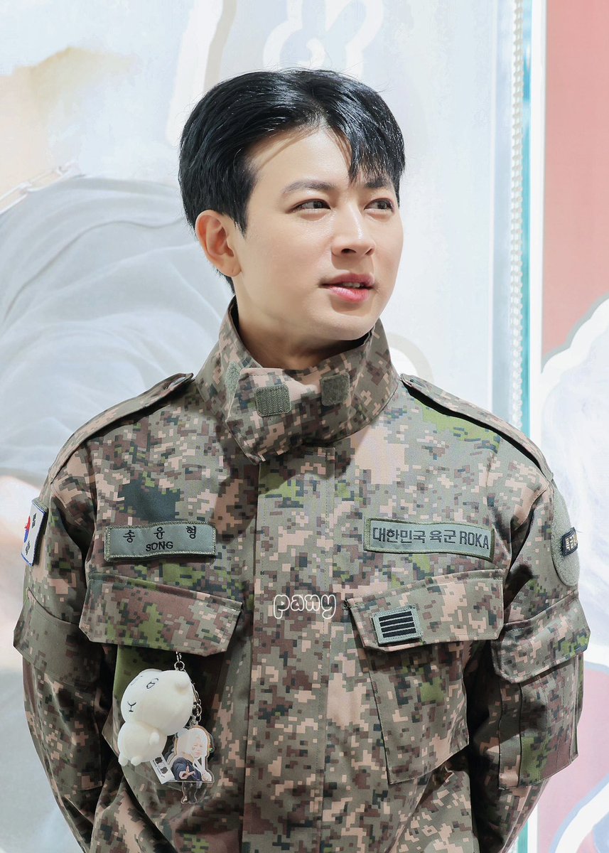 HOME WITH YUNHYEONG ✨
#WelcomeBack_Yunhyeong
<a href="/sssong6823/">송윤형</a> <a href="/iKONIC_143/">iKON GLOBAL iKONIC</a>

          2024                                       2026