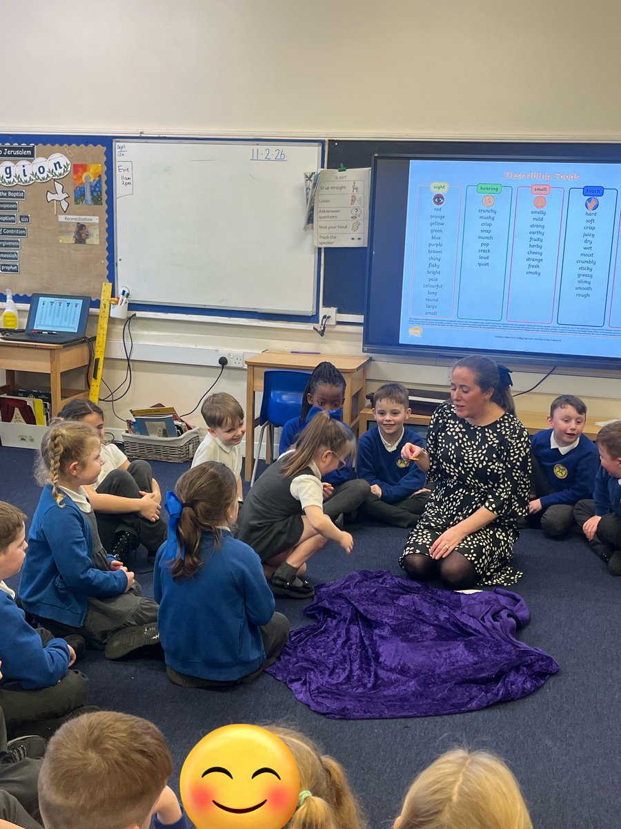 Today in Science we used our senses to describe different types of food. We talked about what makes a healthy diet and where on the ‘Eatwell Guide’ each type of food belonged. <a href="/StPPPrimary/">St Peter & St Paul Catholic Primary School</a>