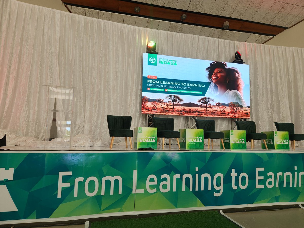 mieyolisa's tweet photo. Otuli kowambo no @OldMutualNam Youth Indaba. #FromLearningToEarning https://t.co/B9AAZeitpZ