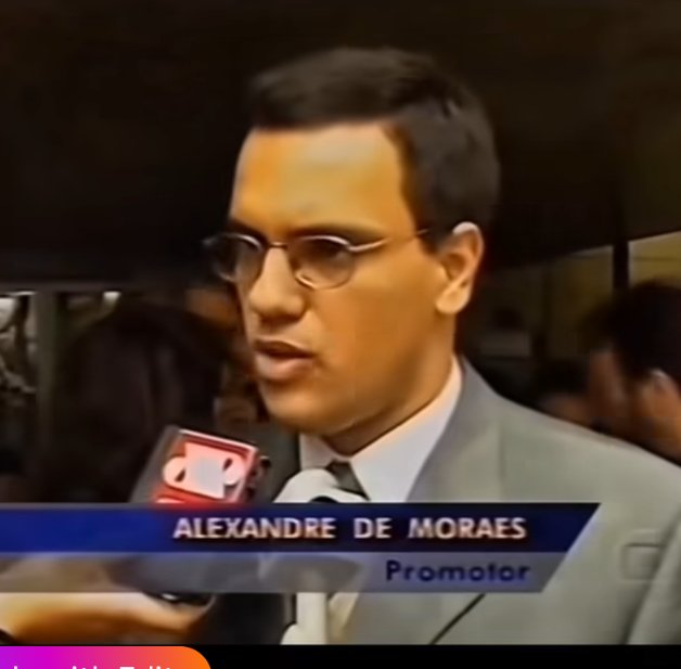 pfigueiredo08's tweet photo. Será que o motivo de tanto ódio no coração é a perda desse cabelo bonito? 😆 https://t.co/9o1CEMGgFC