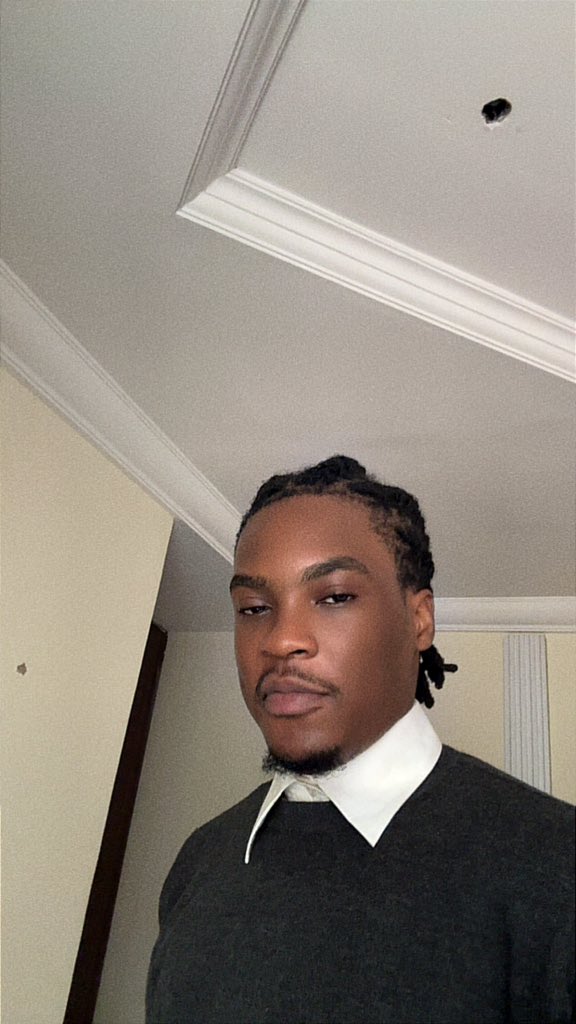 fehmhi_o's tweet image. Hello, it’s me again!😎