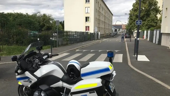 Orléans (45) : 4 ans de prison ferme pour Bakary Dianka, 22 ans, conducteur d’une Porsche Cayenne, qui avait renversé et tué un enfant de 7 ans en 2021, alors qu’il roulait sans permis et avait pris la fuite

 fdesouche.com/2026/02/11/orl…