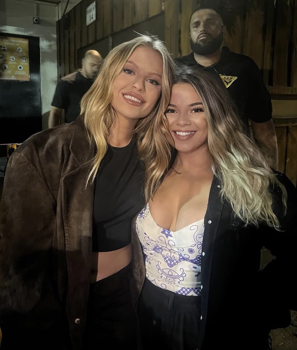 julya com ípsilon tweet media