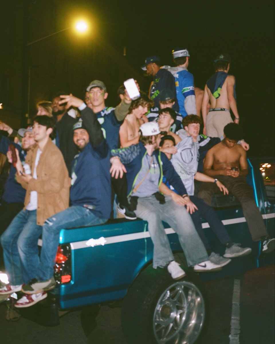 “WE DID NOT CARE”

@seahawks Super Bowl parade today 🥲 A couple moments from after the game in Pioneer Square.