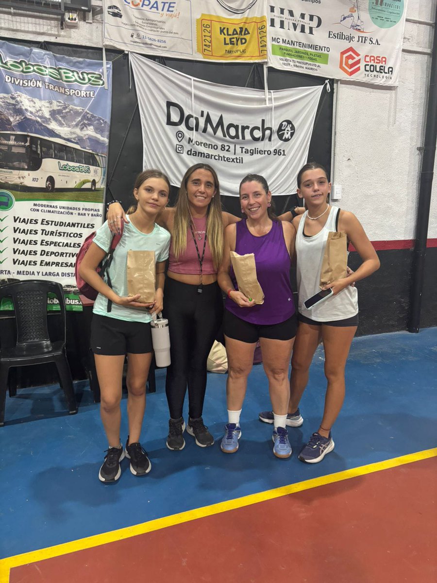 LAC1892's tweet photo. ▪︎ El Cestoball rojinegro 🏐 llevó a cabo durante mas de 3hs un torneo interno de 3 vs. 3 que contó con la disputa de 10 partidos 😱
El equipo ganador estuvo compuesto por; Sallustio, Brocardo y Lacoste. Mientras qué la goleadora fue Martina Nesprias 👏🏻
#DaleAthleticDale ❤️🖤 https://t.co/nxqpi2BLV0