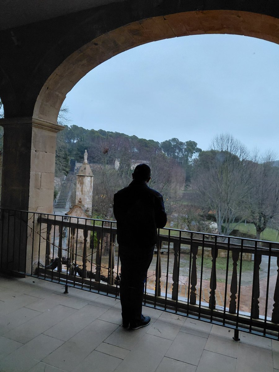 #monestirdelesavellanes la porta al paradís. Un lloc i un temps per a tu