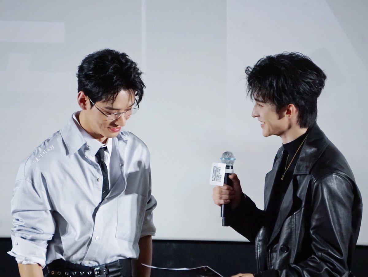 ดีชั่วรู้หมด แต่อดไม่ได้ค้าบ ขอชงหน่อยน้า เหมาะกันขนาดนี้ เคมีก็เบอร์นี้ ไม่ชิปยังไงไหว สาววายก็คน