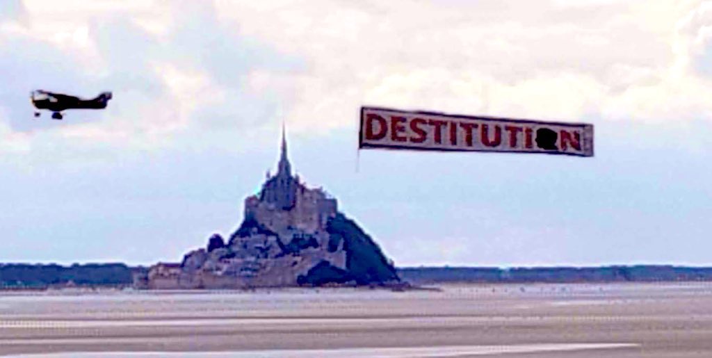 LE QUINQUENNAT EPSTEIN 

Tout ce qu’on apprend sur le réseau pédophile international 

Macron savait depuis 2019
Et même ils savent bien plus 

Toutes les enquêtes qui auraient pu être menées 

Ont été étouffées