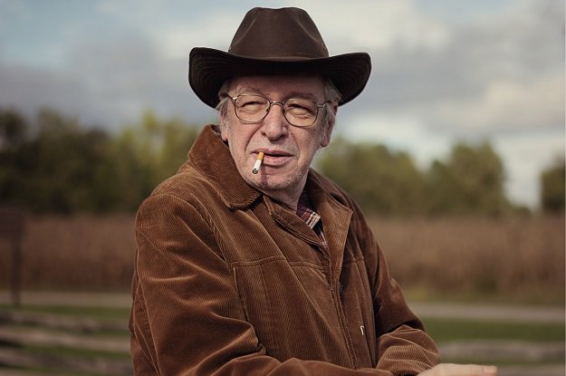 "El comunismo, no es un gran ideal que se pervirtió. Es una perversión que se vendió como un gran ideal" 

Olavo de Carvalho