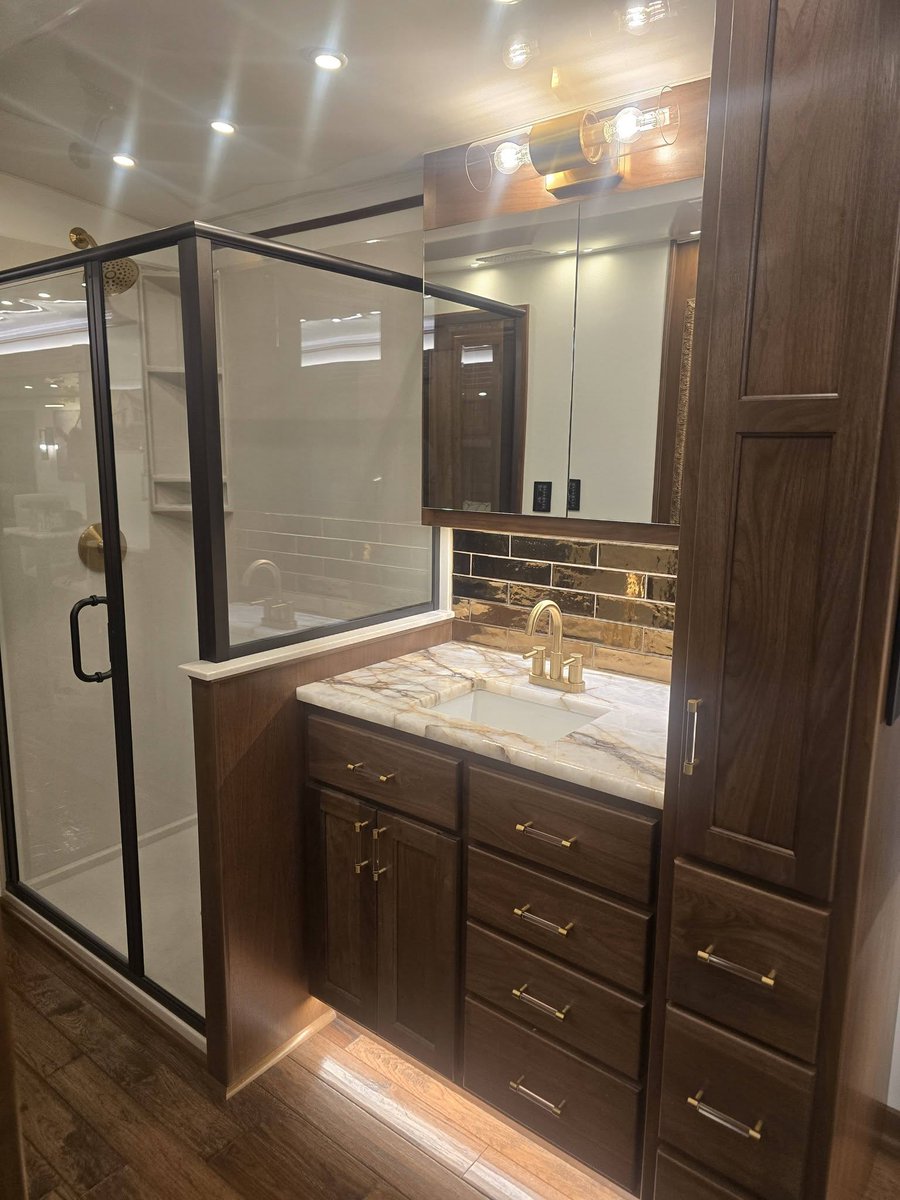 rvsupershows's tweet photo. Meet the ultimate luxury on wheels! This 55-ft, 7-slide semi trailer from SpaceCraft MFG redefines RV living with a chef’s kitchen, office space, residential patio, and opulent interiors that feel more like a custom home than a camper. 🚐🏡
-
-
-
#luxuryrv #homeonwheels #newrv https://t.co/55M2ej0f8L
