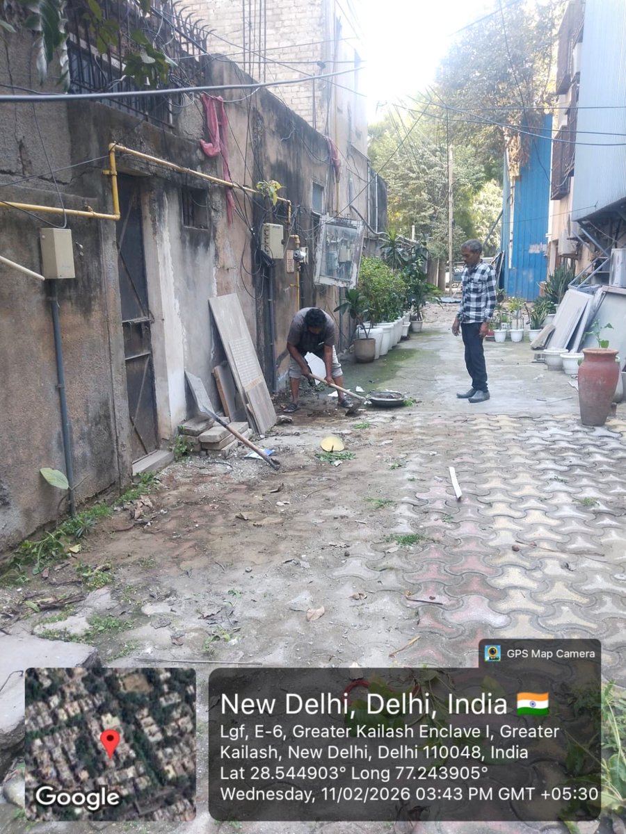 DCSOUTHZONE's tweet image. To ensure cleaner surroundings and obstruction-free roads, South Zone MCD teams were on duty today for malba removal.

🏗️ Total malba lifted: 26.9 MT on 11th February 2026.

Continuous efforts towards a debris-free &amp;amp; clean Delhi.

#MCDDelhi #CleanDelhi #PollutionControl