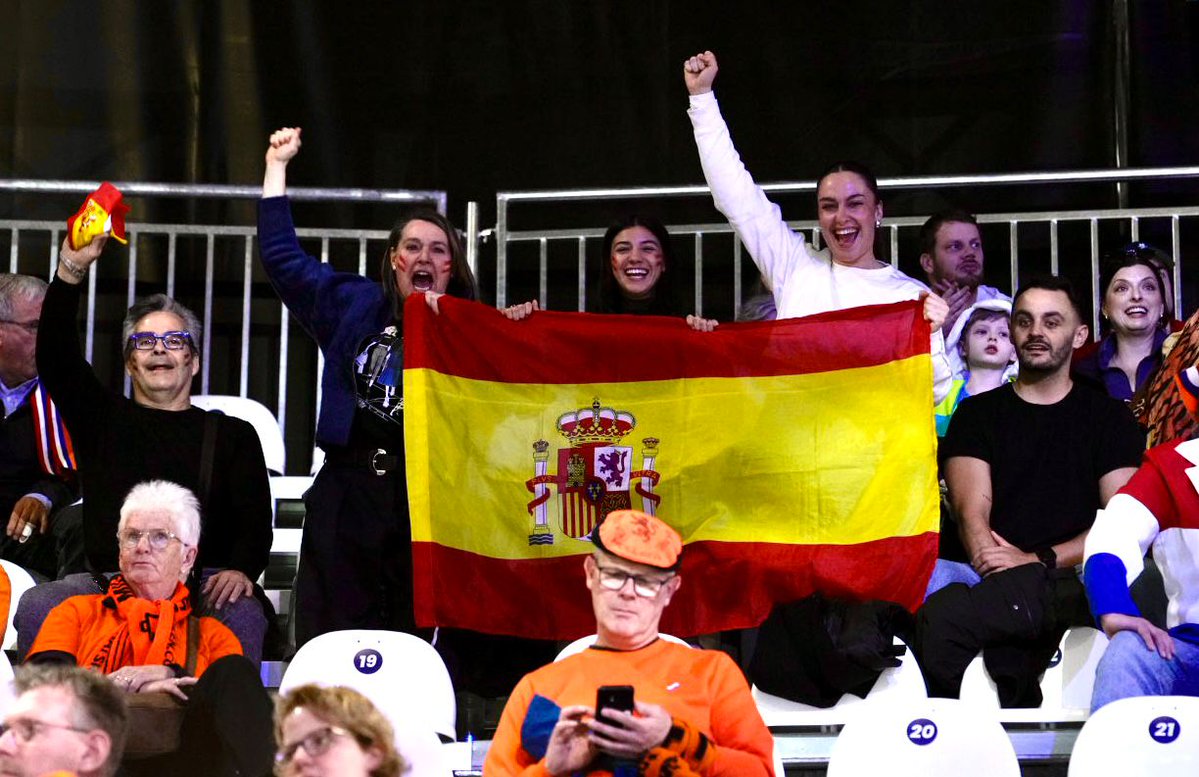 🇪🇸😍¡La familia de Daniel Milagros también cree!

¡Vamos!