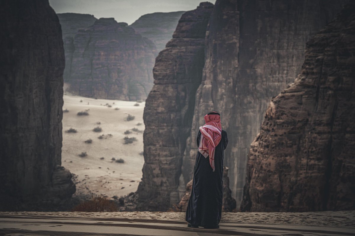 salkhashrami's tweet photo. #العلا.. بحرٌ من التاريخ لا بحرٌ من الرمل. https://t.co/w9IgKjRf9w