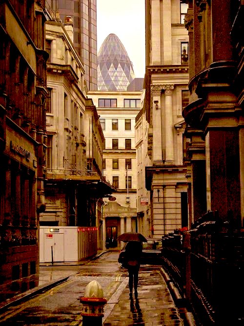 “sakince ve gizlilik içinde yaşayan 
   dertsiz yaşar…”

                                    ——       ovidius
    .