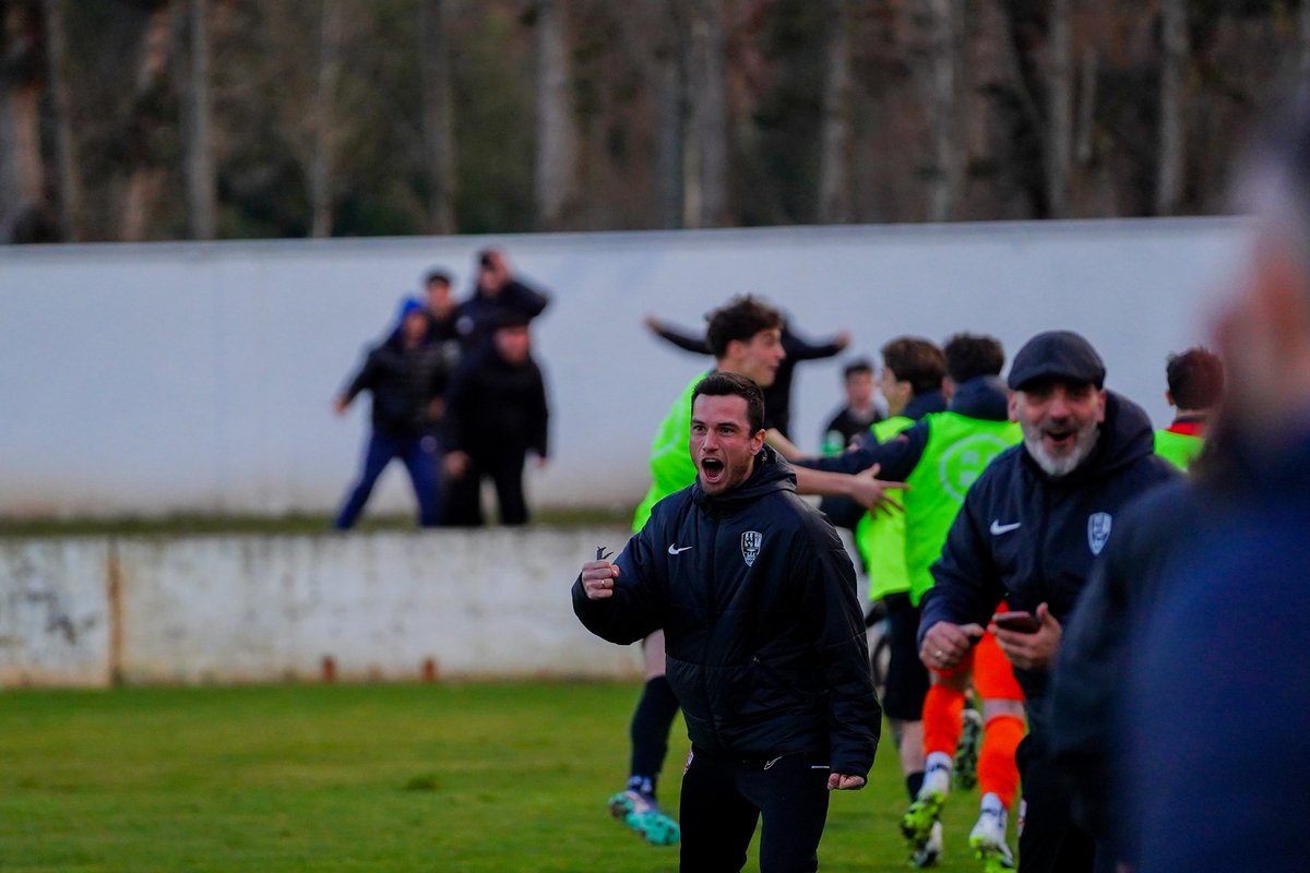 🙆🏻‍♂️ La temporada del Promesas en dos fotos. 😜

📷 lorchuu.photos 

#CanteraUDLog