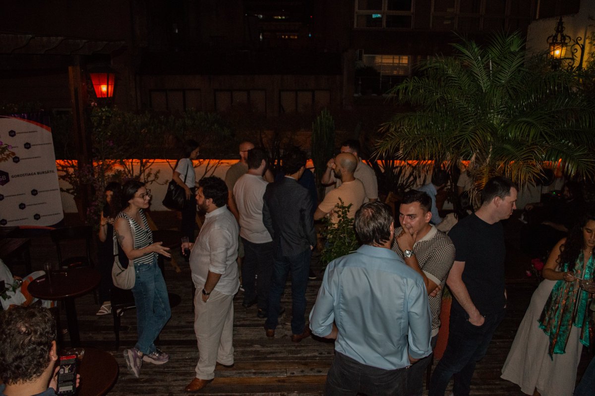 Businessandchat's tweet photo. Uno de nuestos eventos para profesionales y founders. Sumense al proximo aca: https://t.co/JIschx2iRU https://t.co/KFnCsvU5HT