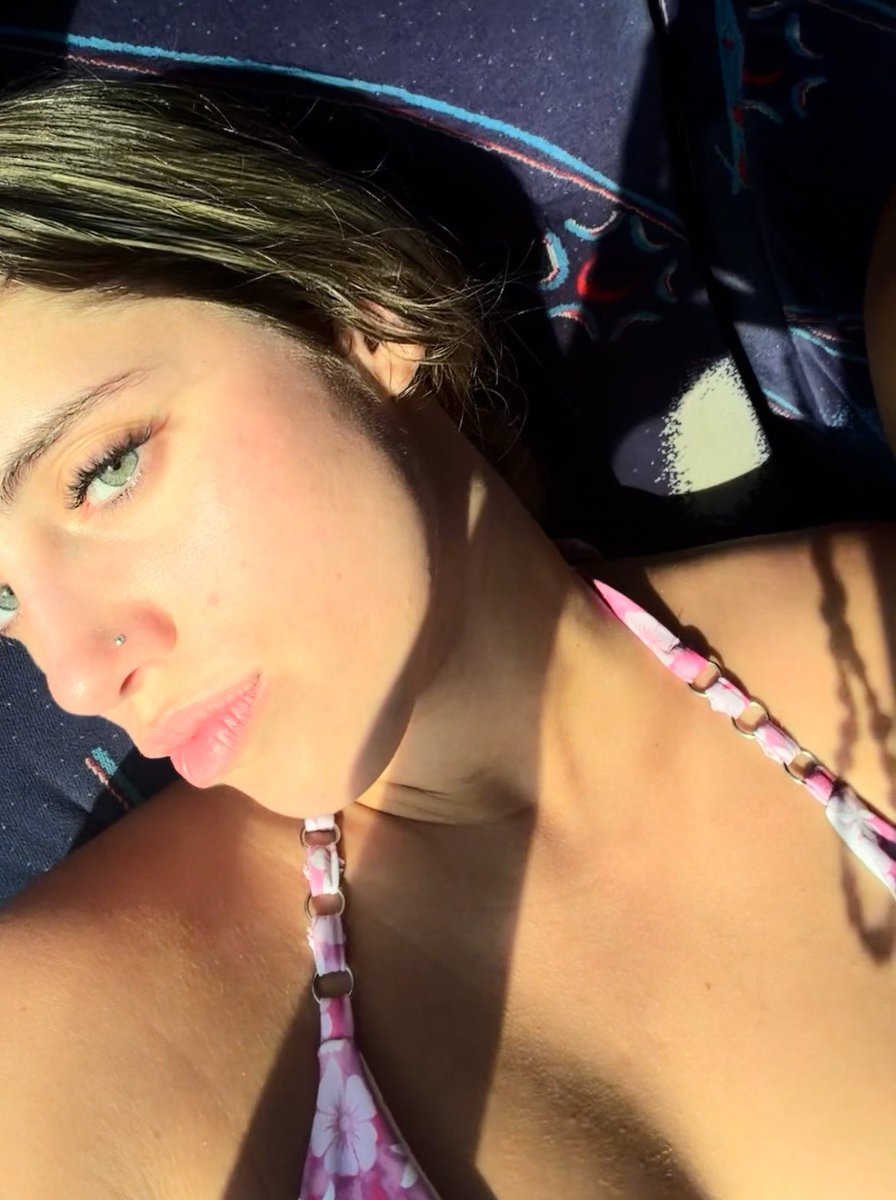 Denisse G. Archivo (@denissearchive) on Twitter photo 