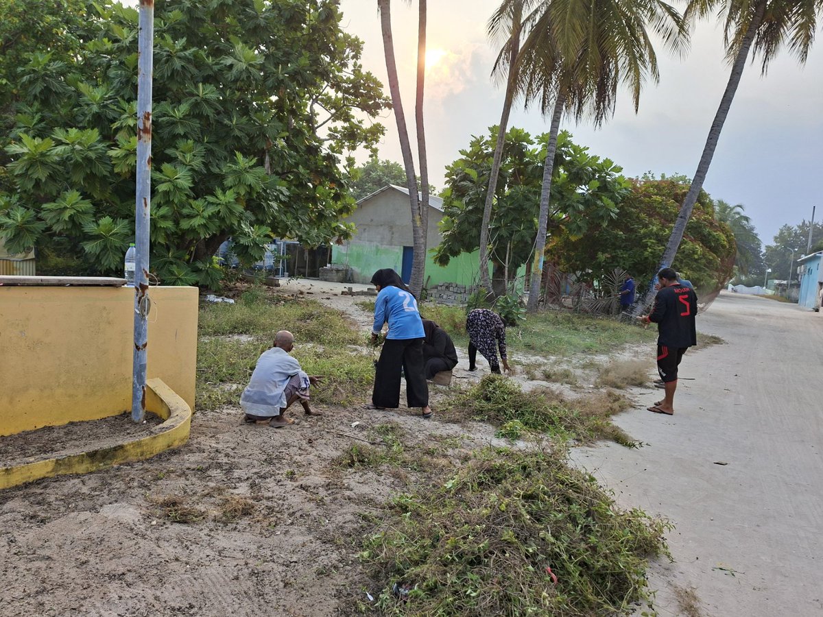 MdpBaarah's tweet photo. މިއަދު ކުރިޔަށް ގެންދެވުނު ޖަގަހަ ސާފްކުރުމުގެ ތެރޭން.

#WDC2026 #LCE2026 #HeyvallaThayyaru #VoteMDP https://t.co/x4gViGsAHe