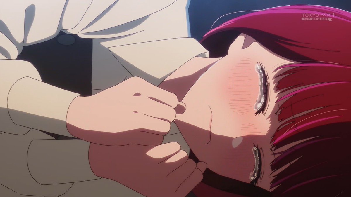 Oshi no Ko justamente critica esa lógica: cómo el sistema empuja a personas jóvenes a situaciones límite y luego las juzga por no ser “perfectas”.

Kana no es una mala chica. 
Es un personaje dañado, humano y atrapado en un entorno que castiga decir que no.