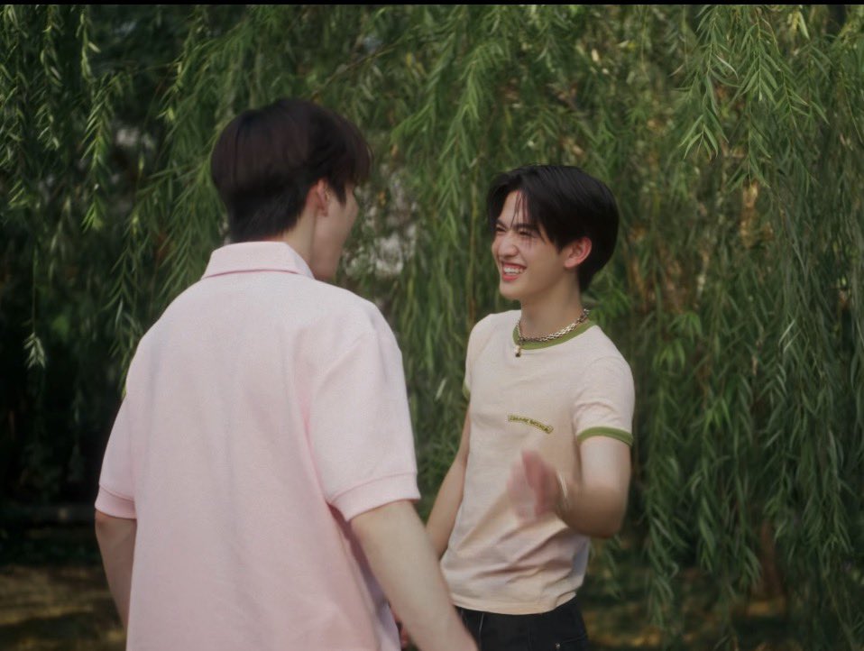 Rayrypop1's tweet image. ชอบความติดสกินชิพกันของภูจินโดยไม่รู้ตัว ความธรรมชาติ ความตัวติด มันคือซิกเนเจอร์ของสองคนนี้ไปแล้วจริงๆ คสพแบบ24/7 จะหาเพื่อนที่รักเราขนาดนี้ได้จากไหนอ่า

#ภูมิแพ้โคเรีย