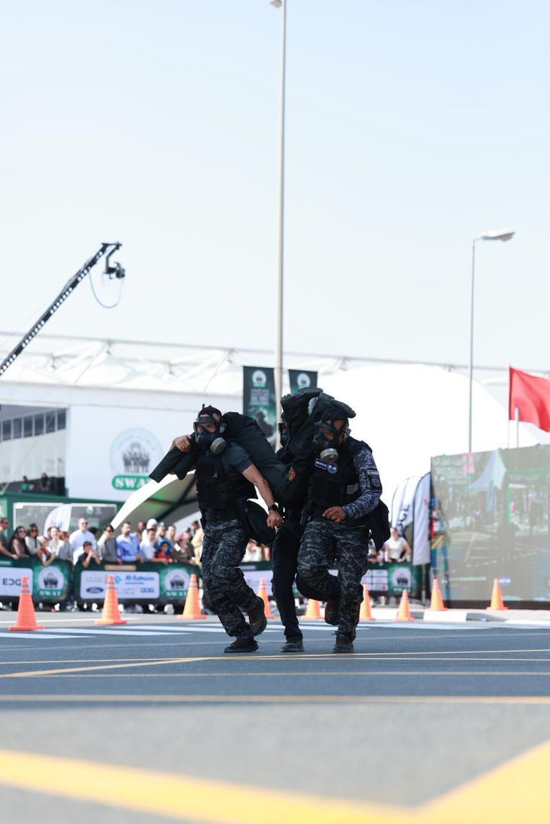 GerardoPerezSV's tweet image. El Salvador 🇸🇻 participó por primera vez en el @swat_challenge organizado por @DubaiPoliceHQ. Nuestro equipo fue conformado por miembros elite de la policía nacional civil y la fuerza armada.

Desde la Embajada queremos destacar el trabajo y esfuerzo realizado por el equipo. Nos…