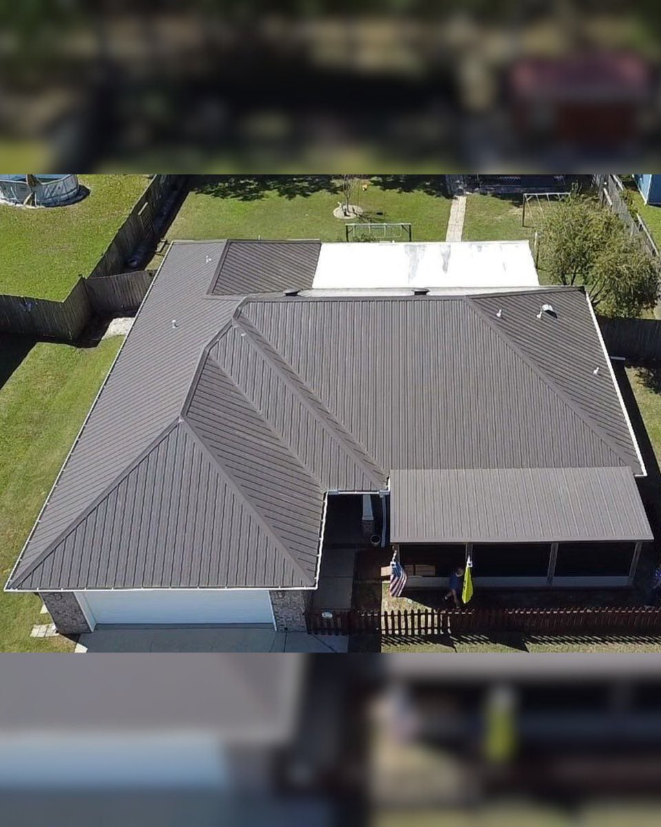 MetalR92309's tweet photo. If you’re in need of a roof replacement, we strongly encourage thinking about a roof that works as hard as it looks. Metal is always a solid choice. 🏠💪

#MetalRoofMobileAL #MetalRoof #Roofing #RoofingContractor #FortifiedRoof https://t.co/q0SgsOEhR2