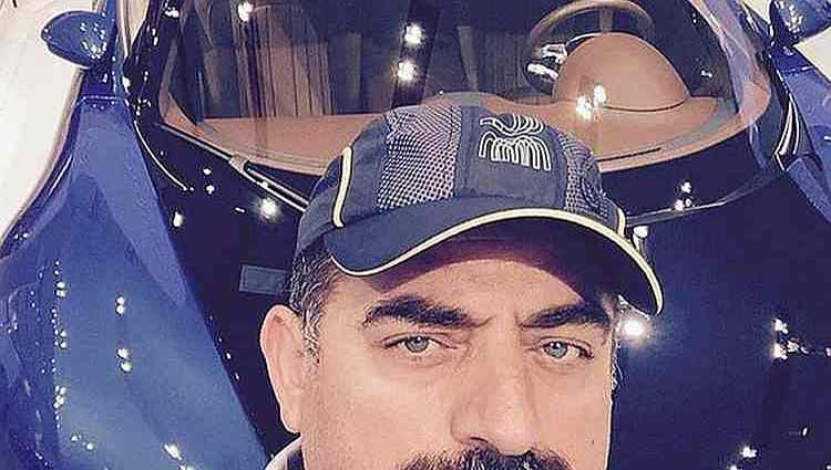 Zekeriya Öz de savcı maaşıyla lüks meraklısıydı. İşte Bugatti marka otomobille fotoğrafı: jonturk.tr/kacak-savci-ze…