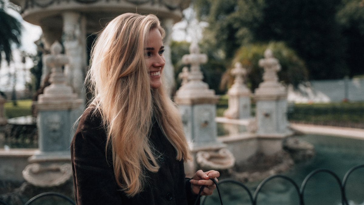 We just started. Europe can’t be stopped.

Thank you Eva for a fantastic shooting day in one of the greatest European cities. This civilisation is unrivaled. We will save it!