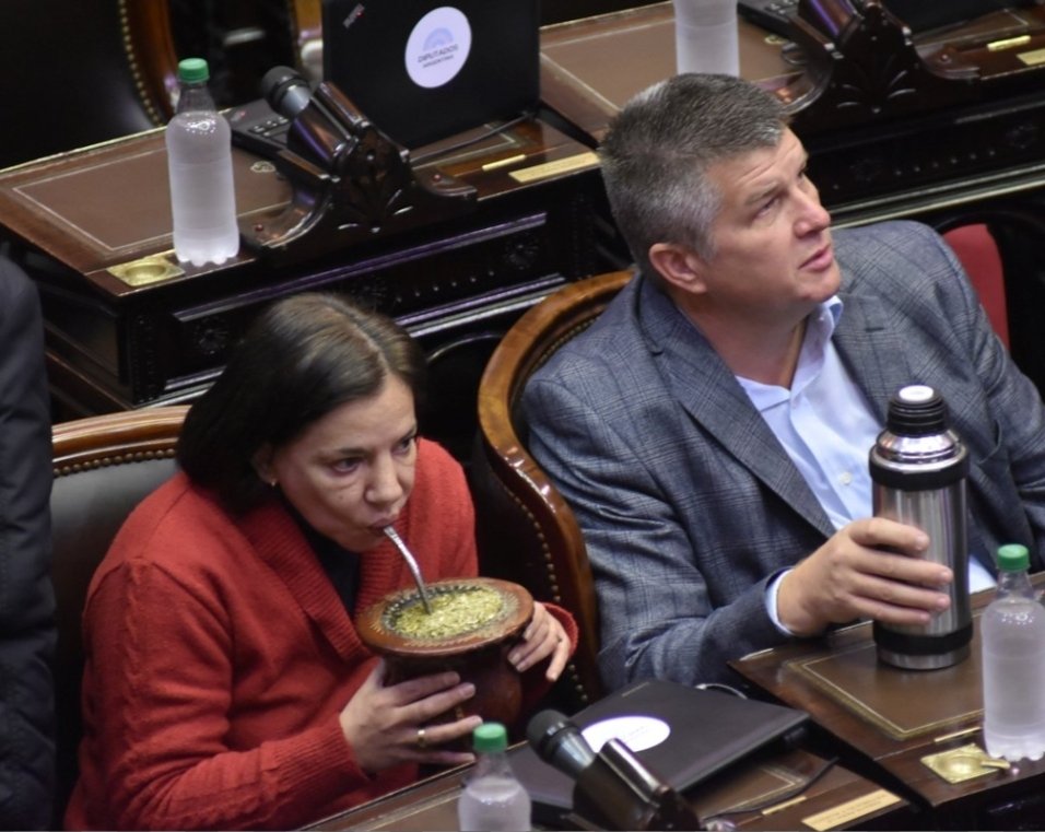Se fue Sandra y además de todo nos dejó un memazo.