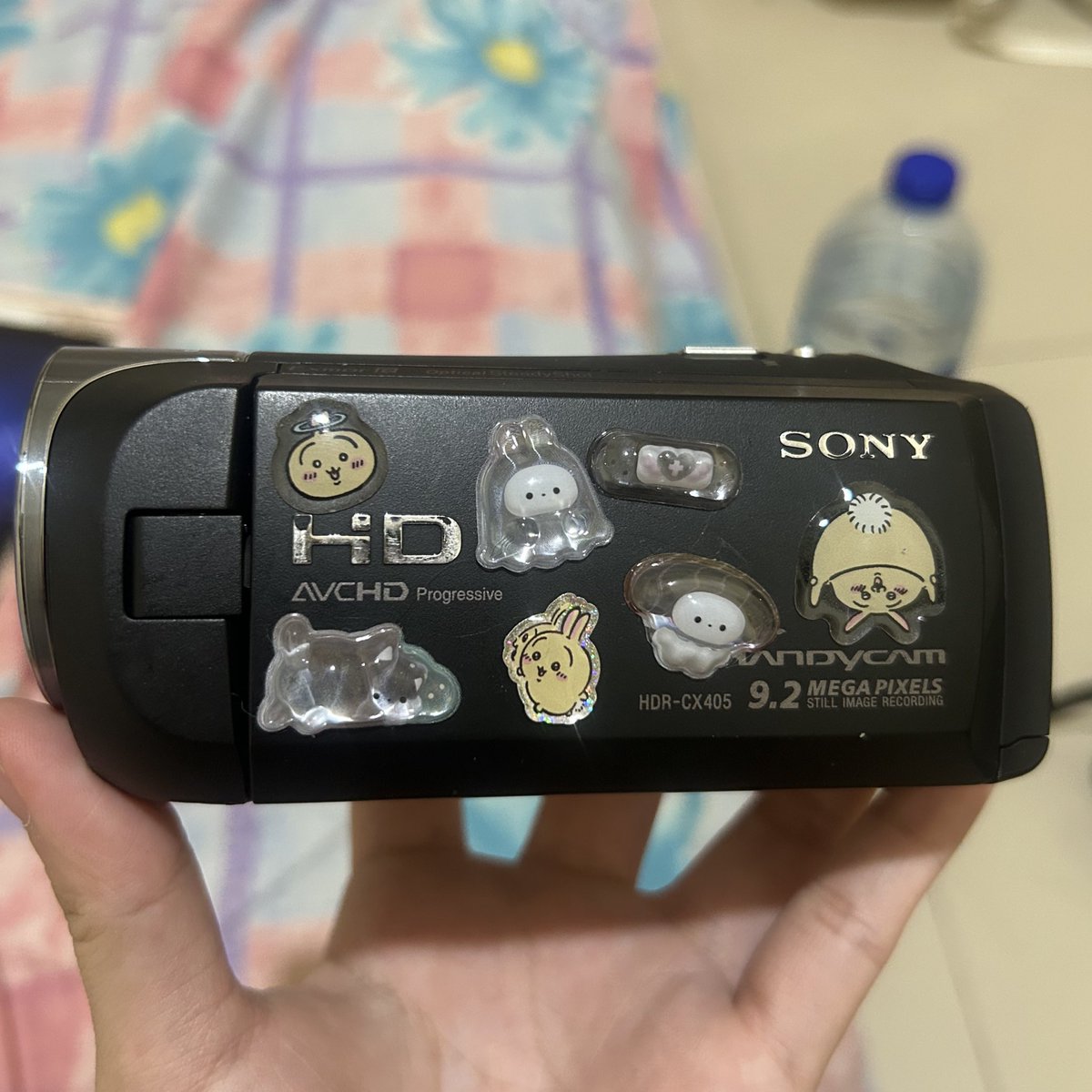 seishivro's tweet photo. @shoyoujeruk halo masih cari camrecoded sony? aku ada pemakaian pribadi masih bagus banget stiker aman bisa dilepas &amp; bersihin, lensa dan optik aman bgtt kebetulan aku daerah jakarta https://t.co/ObZxSSKXny