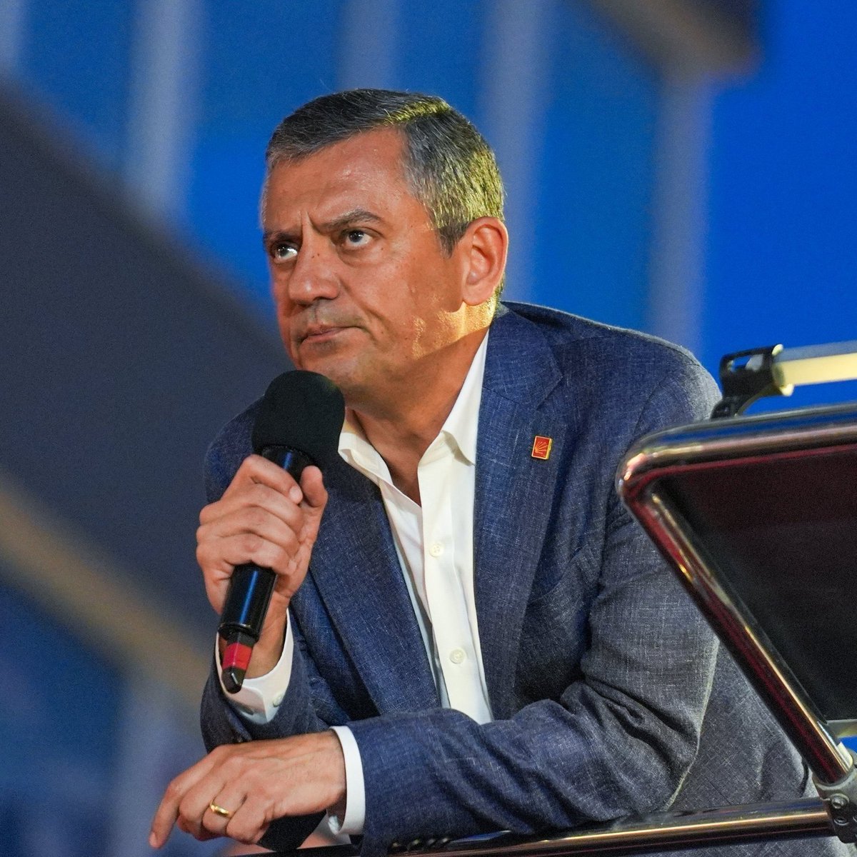 ajansmuhbir1923's tweet image. Özgür Özel: “Tüm gençlere sözümüzdür; yasaksız Türkiye, vizesiz Avrupa geliyor!”