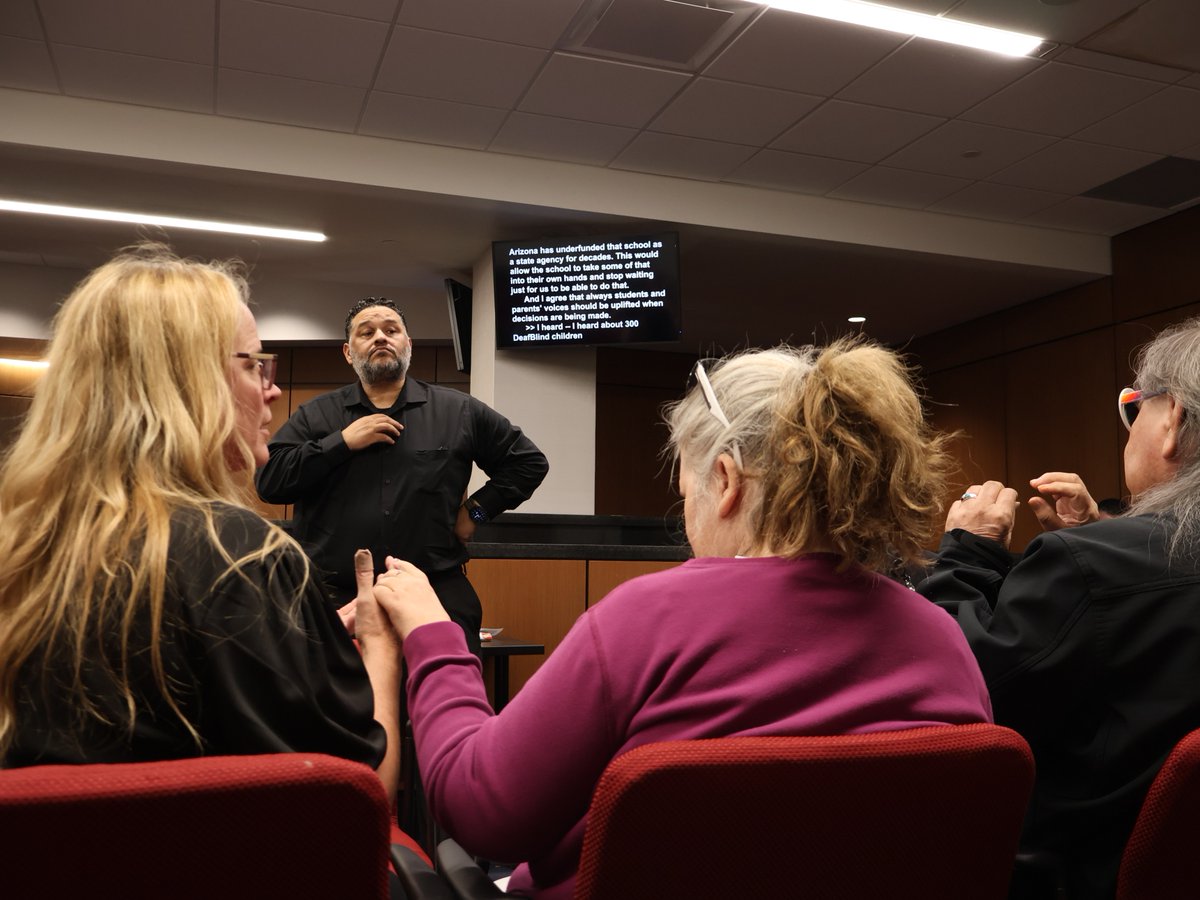 AzCDHH's tweet image. The DHHDB community visited the State Capitol for a day of civic engagement! Participants joined the Senate &amp;amp; House galleries and met with district legislators to share their experiences.

#InclusiveCommunity #AccessForAll