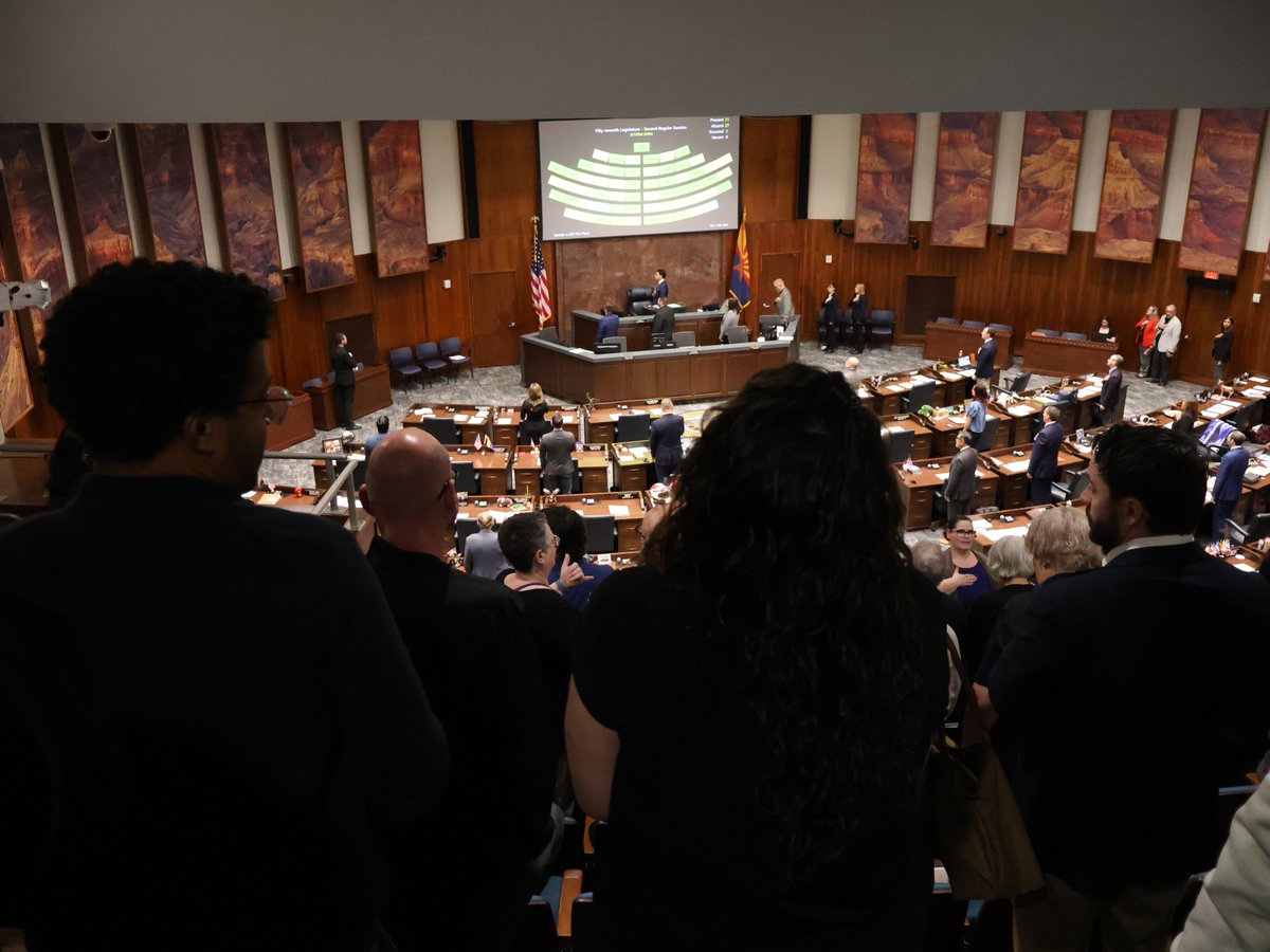 AzCDHH's tweet image. The DHHDB community visited the State Capitol for a day of civic engagement! Participants joined the Senate &amp;amp; House galleries and met with district legislators to share their experiences.

#InclusiveCommunity #AccessForAll