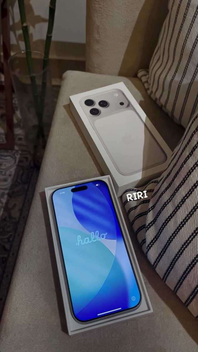 كل التفاصيل على | البال 🤍✨

، 

Here from every corner