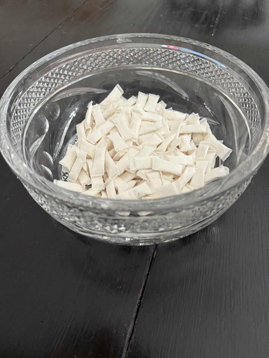 ever since i started importing bulk nicotine pouches ive kept them in a fine crystal bowl on my desk
