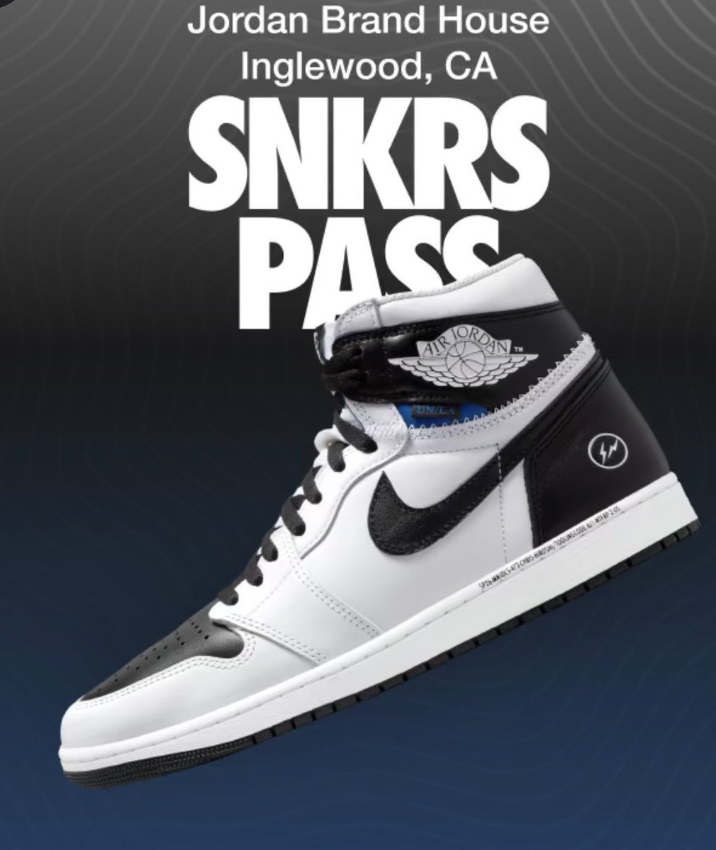 SNKR_TWITR tweet media