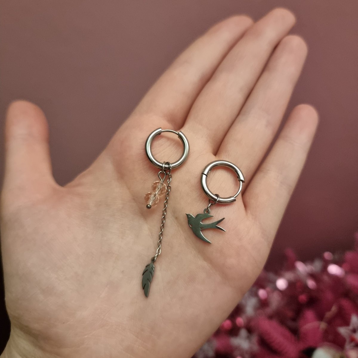 из-за иллуги у меня появилась навязчивая мысль купить себе серьги с птичками

купила (и даже не за миллион денег)
вроде успокоилась