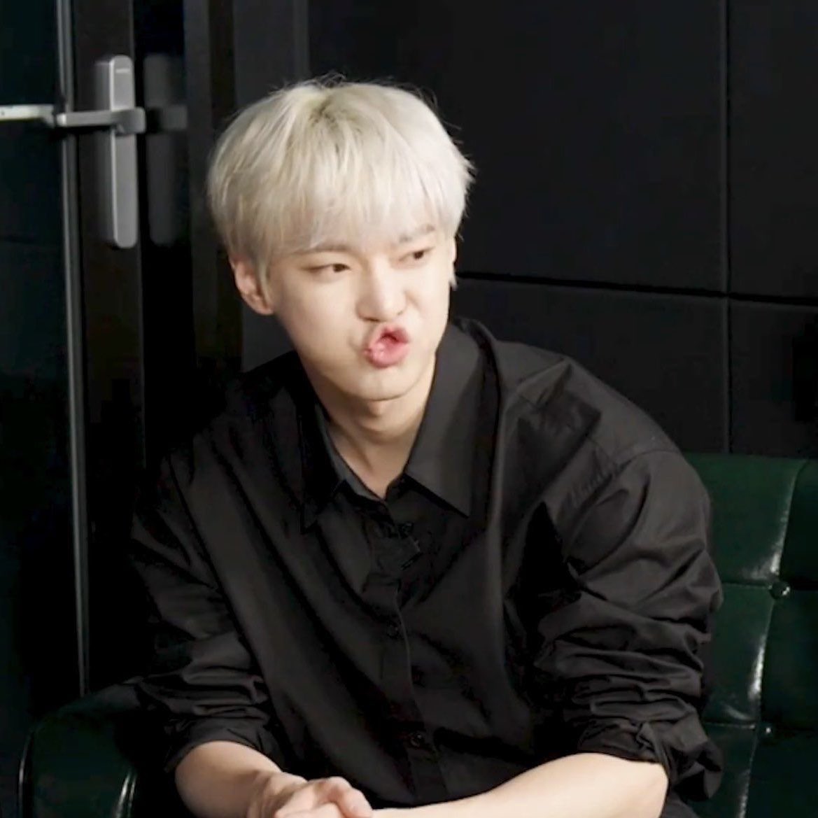 urmyspacee's tweet image. -3-