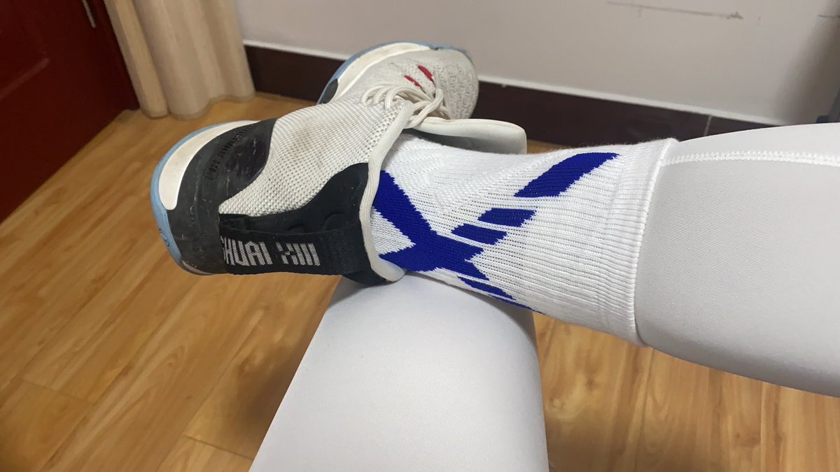 可奶可狼s tweet media