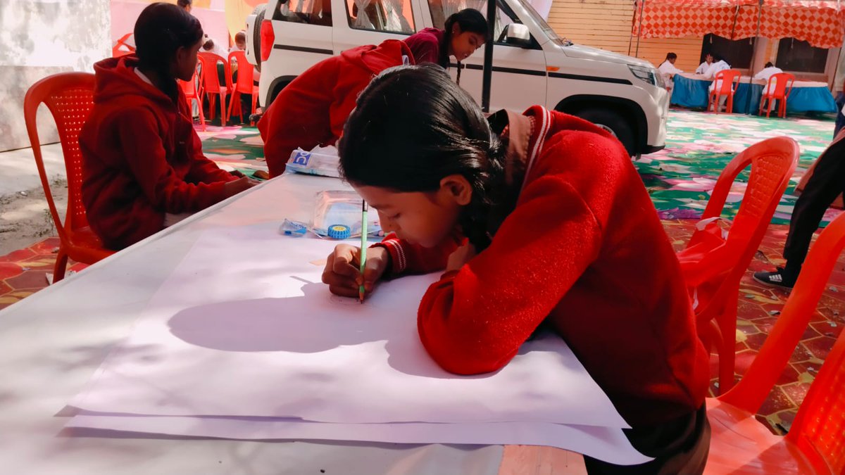 Baal Utsav  Pragati 2.0 organized successfully in Pratapgarh.Students showcased creativity in “My Story of Change” and Comics activities. Winners will represent the district at division. A vibrant celebration of confidence, expression &amp; girls’ empowerment.
#BasicEducation #UNICEF