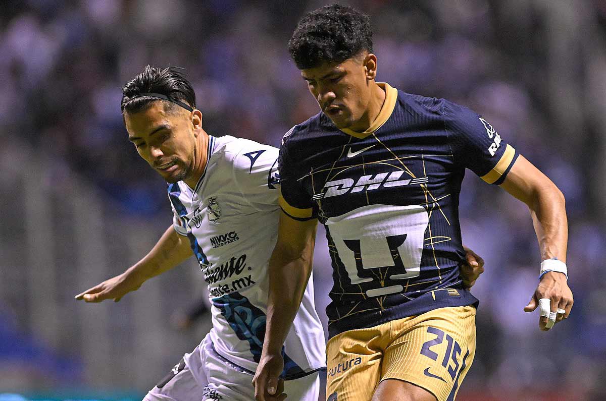⚽️🎟️ ¡GANA UN PASE DOBLE para el 🎽 Puebla 🆚 Pumas 🐾
 
1️⃣Sigue a <a href="/calientesports/">Caliente Sports</a> y a mí 
2️⃣Dale 🔁 y ❤️
3️⃣ Menciona 3 jugadores que hayan vestido ambas camisetas y utiliza el hashtag #MásAcciónMásDiversión 🔥

¡Se van DOS pases dobles! 📲
