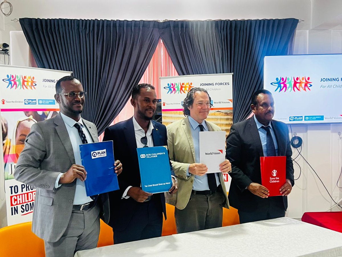 coalition_right's tweet photo. SCRC joined the launch of the Joint Force Alliance Somalia Chapter in Mogadishu (11 Feb 2026), strengthening collaboration to advance child rights and protection.

Children’s voices led the conversation — reminding us they are agents of change.

#SCRC #ChildRights #Somalia https://t.co/iTKymfYhPH