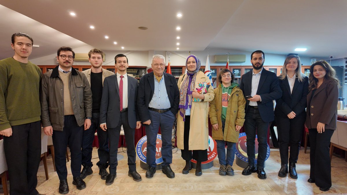 📚Genç ASAM Staj Programı Başladı

Açılış oturumunda E.Gazi Tuğgeneral Prof. Dr. <a href="/esatarslan06/">Esat Arslan</a> ve Başkanımız <a href="/cagribudak/">Çağrı Batuhan Budak</a> tarafından “Dünya’da ve Türkiye’de Think-Tank kuruluşlarının tarihsel gelişimi, çalışma yöntemleri ve karar alma süreçlerine katkıları” konuşuldu.