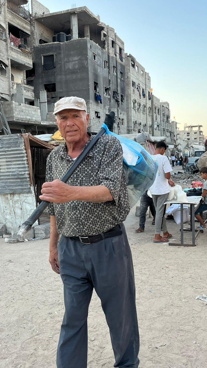 YahyaGhoniem's tweet photo. لا مقدسات تنظيمية وقيادية عندي
كلهم تحت المساءلة والنقد،

المقدس عندي هي الأرض التي بارك الله حولها،

والمقدس عندي هو الشعب الذي يدافع عن هذه الأرض،وأنجب الشهداء الذين اطعموا أرضهم لحمهم وعظامهم،
والأسرى الذين خذلتهم القيادة،

وما دون ذلك، فلا قداسة لرئيس أو مسؤول أو تنظيم.
إبن غزة: د فايز أبوشمالة.