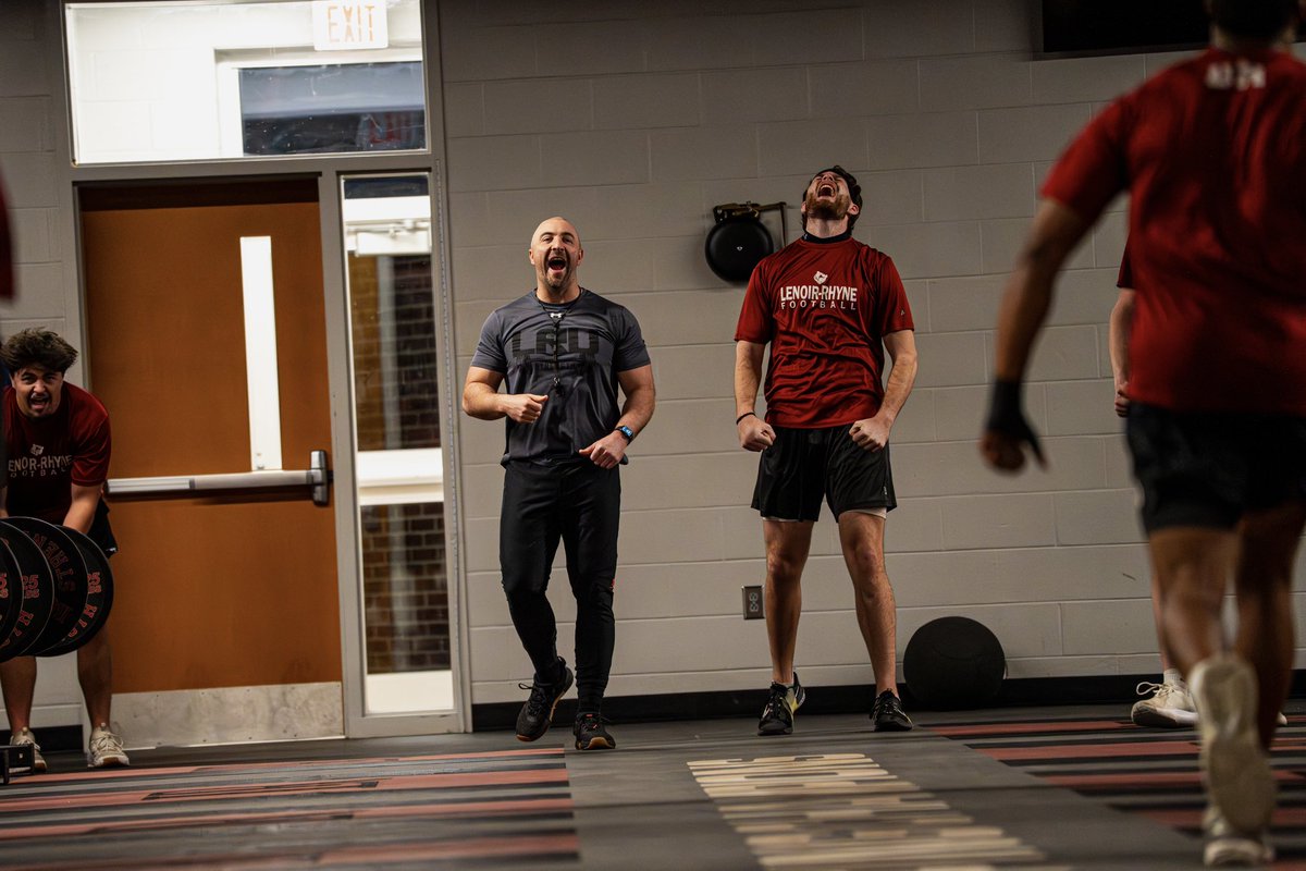 Lenoir-Rhyne Football tweet media