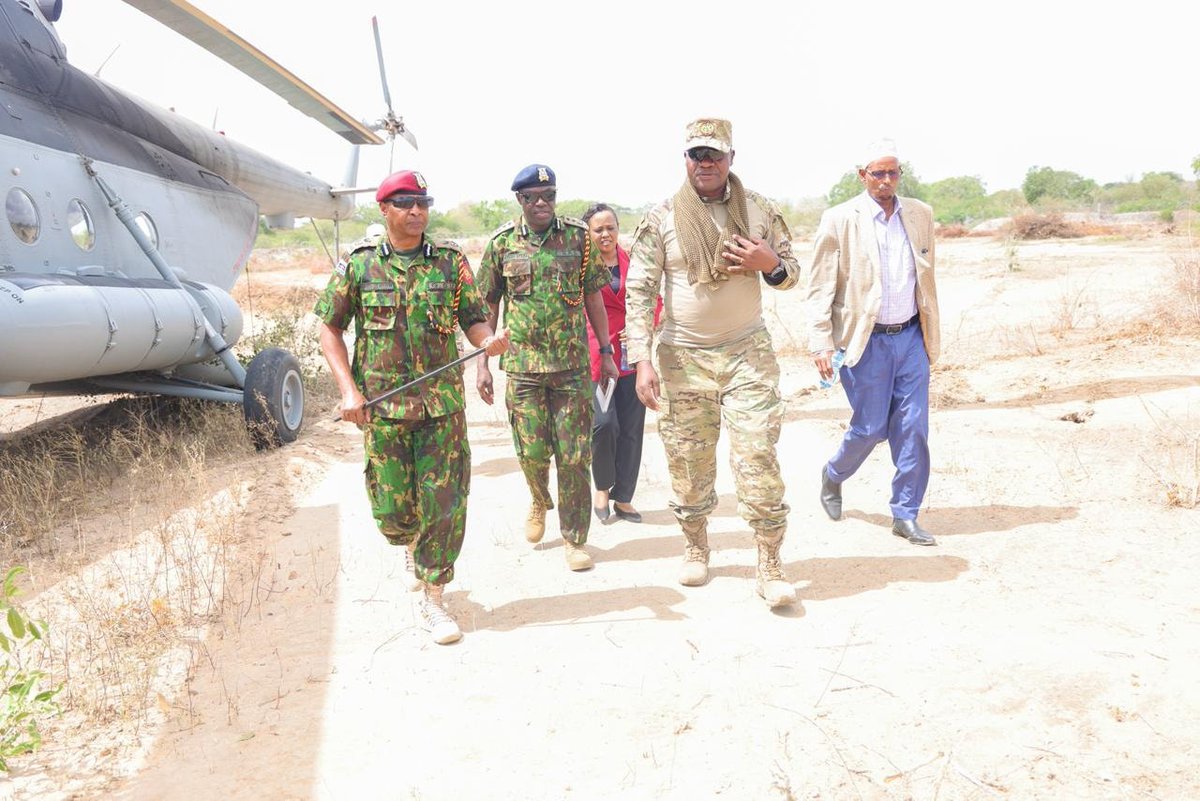 paramos_manuver's tweet photo. New or rarely seen Kenyan Government Mi-17 helicopter with grey color and unknown or no reg
Possibly owned by NIS / SOG who operate 2 other Mi-17-V5 with brown color, 5Y-EMB and 5Y-NGE https://t.co/6YMSNJ39Nk