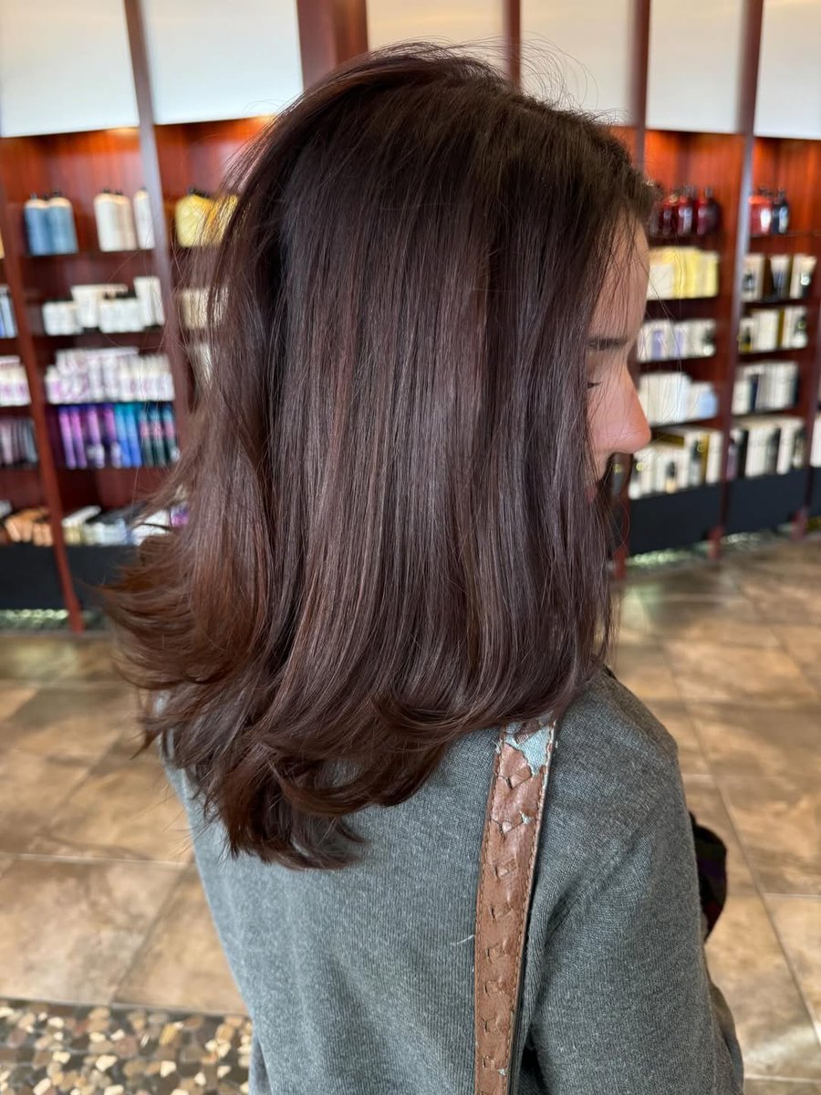 Mitchell's Salon tweet media