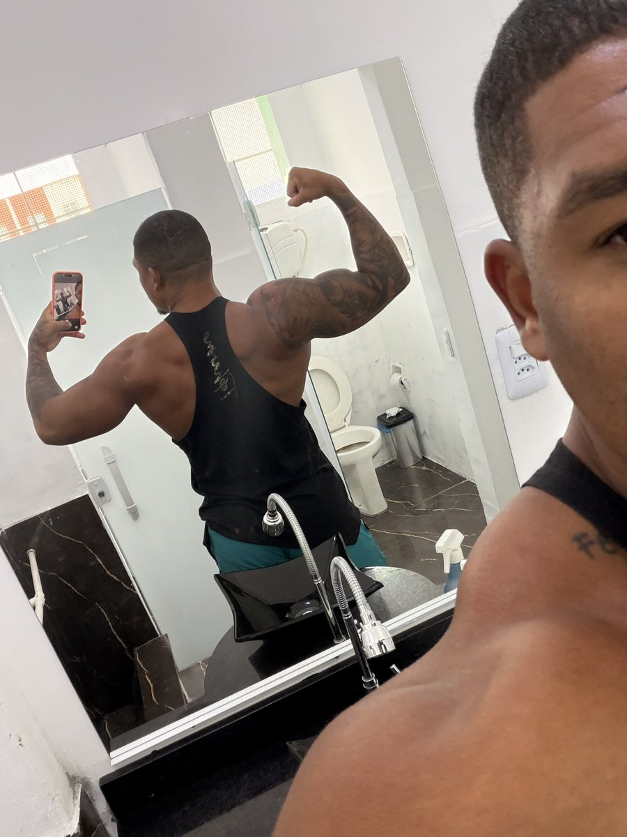 Lucio 🦍 tweet media