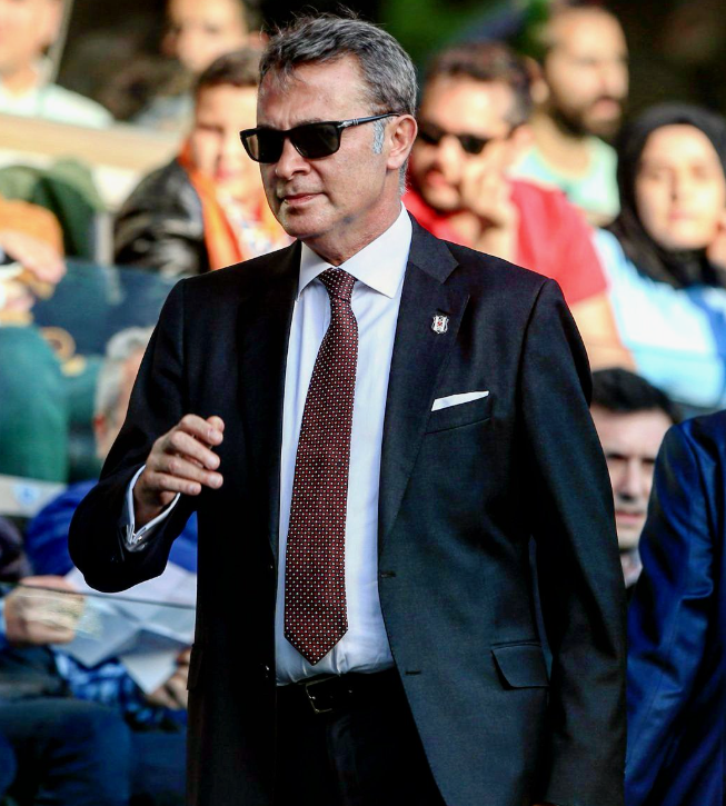 🦅 Fikret Orman: Beşiktaş'ın Türkiye'nin üçüncü büyüğü değil tek büyüğü olduğunu herkese gösterdiğim için kendimle gurur duyuyorum.

(Begikad TV)